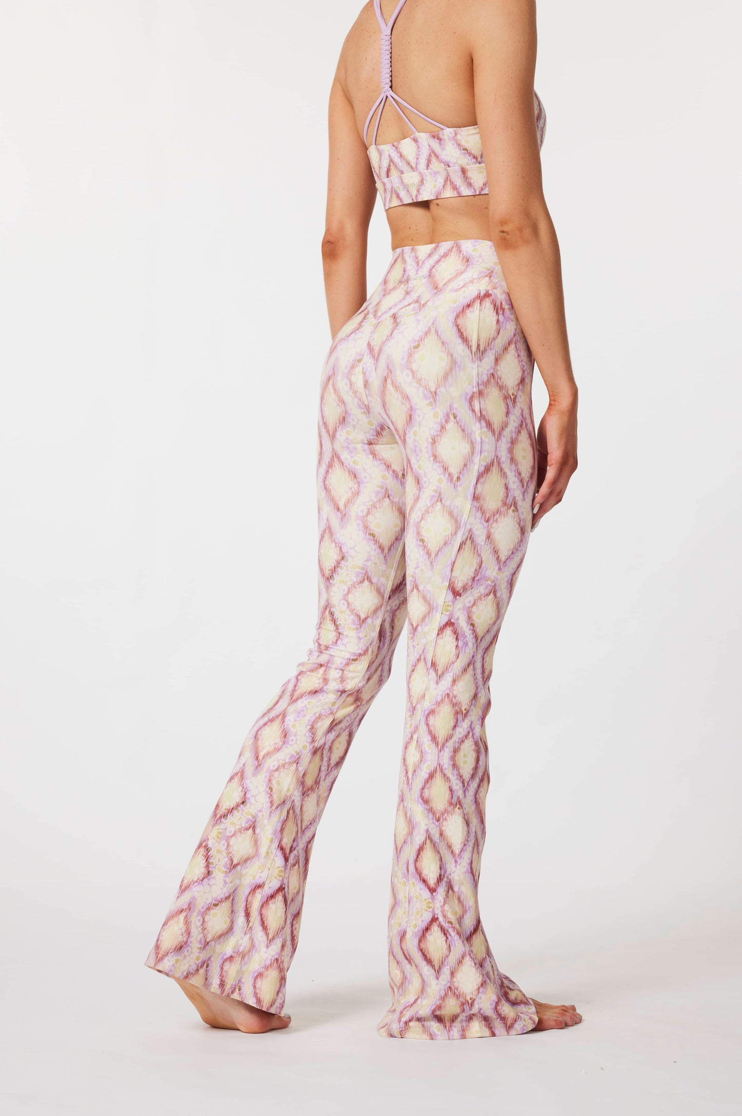 Exotic High-waisted Flare Leggings
