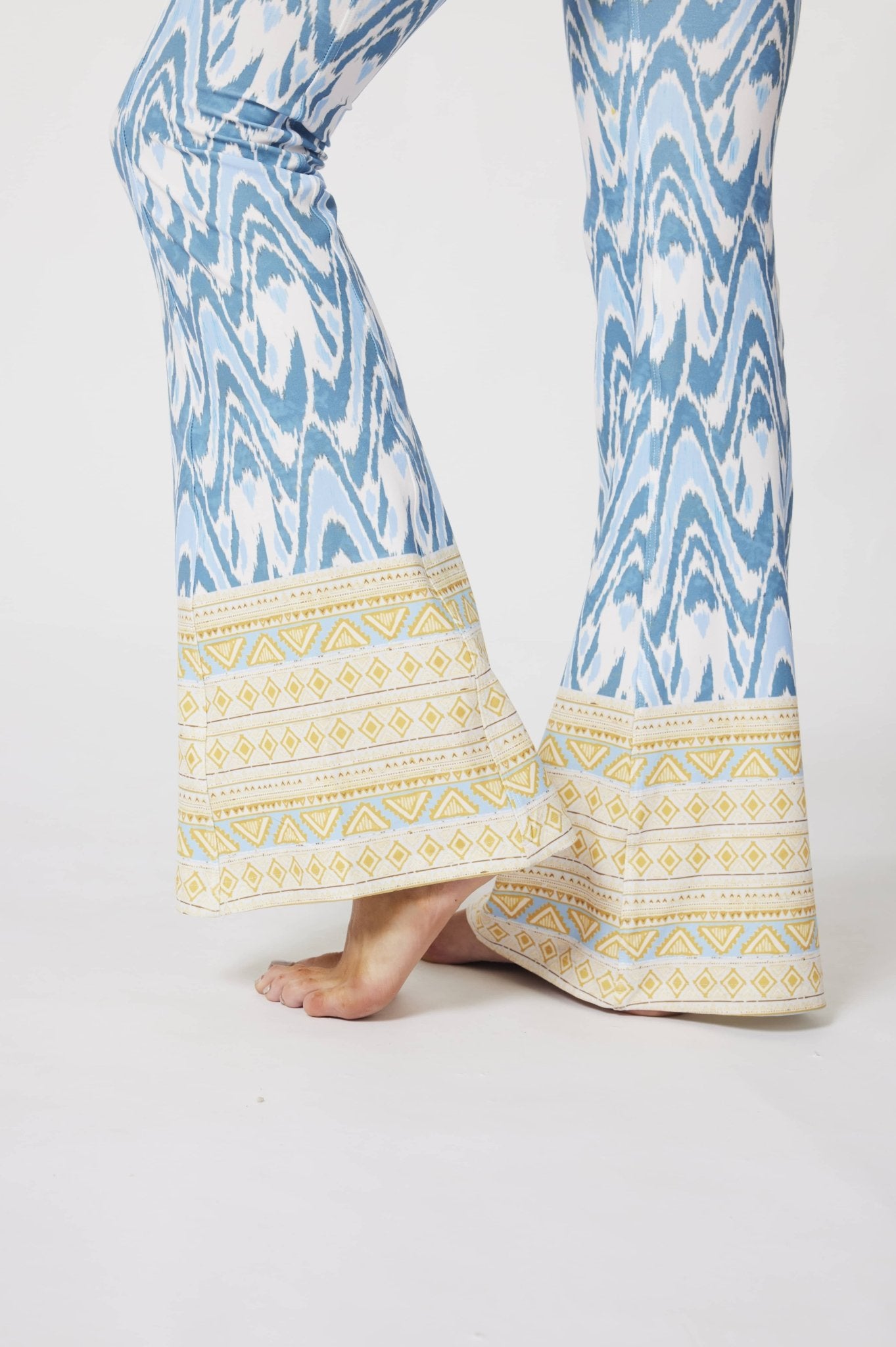 Adaline High - waisted Flare Leggings - MYSILVERWIND