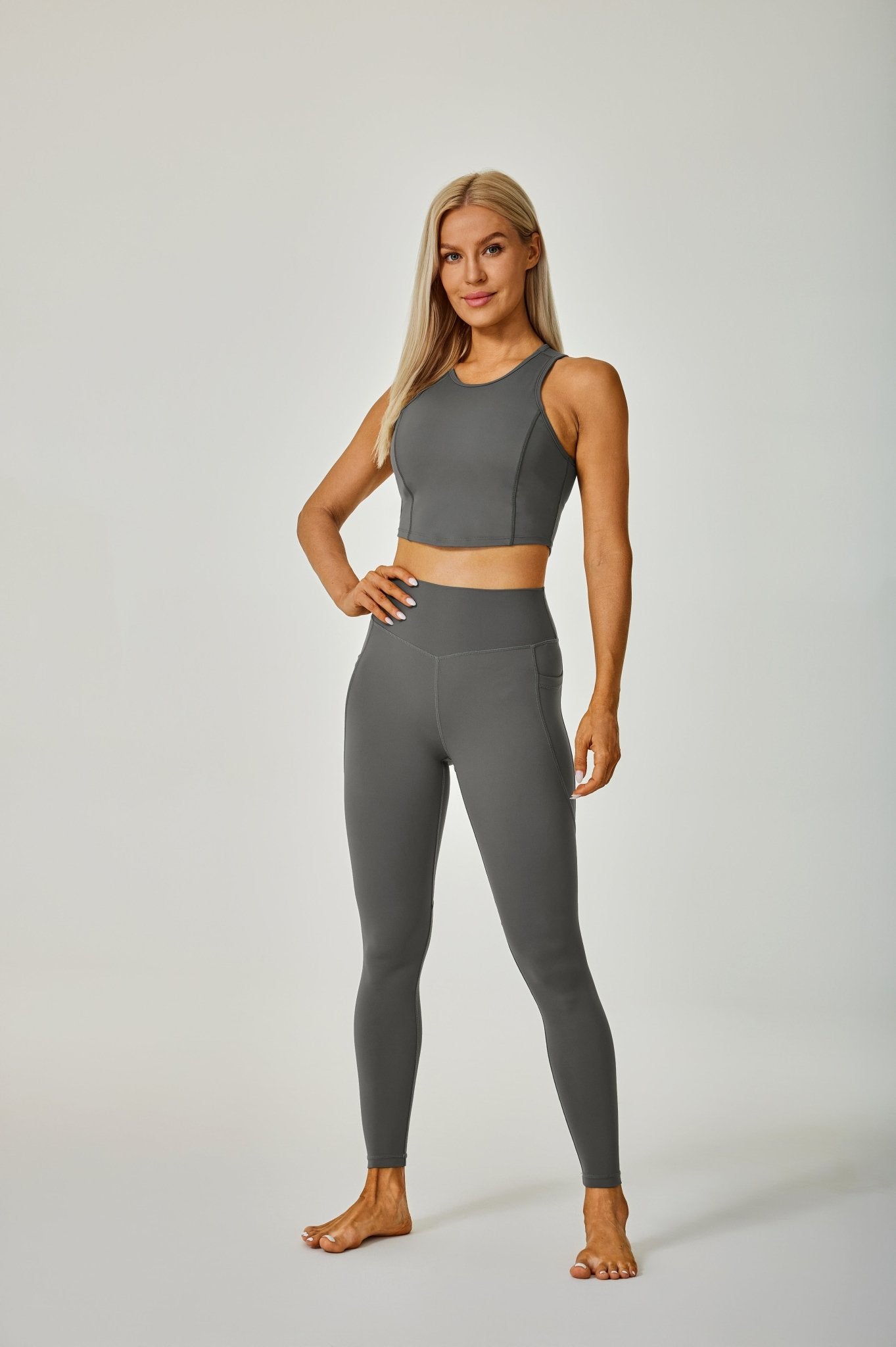 Airflow Built - in Tank Bra - Dark Grey - MYSILVERWIND