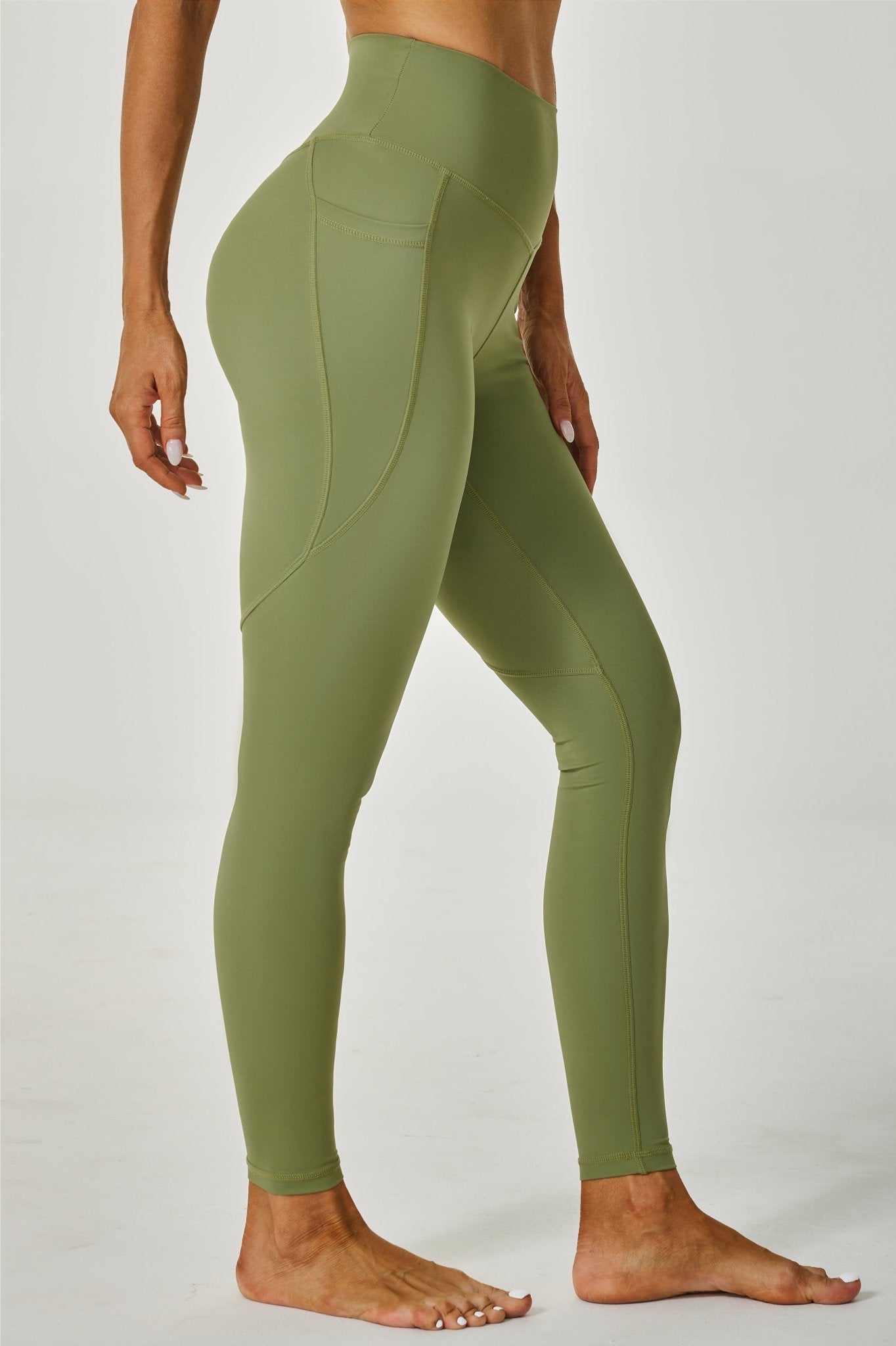 Airflow High waisted Leggings with Pockets Light Green