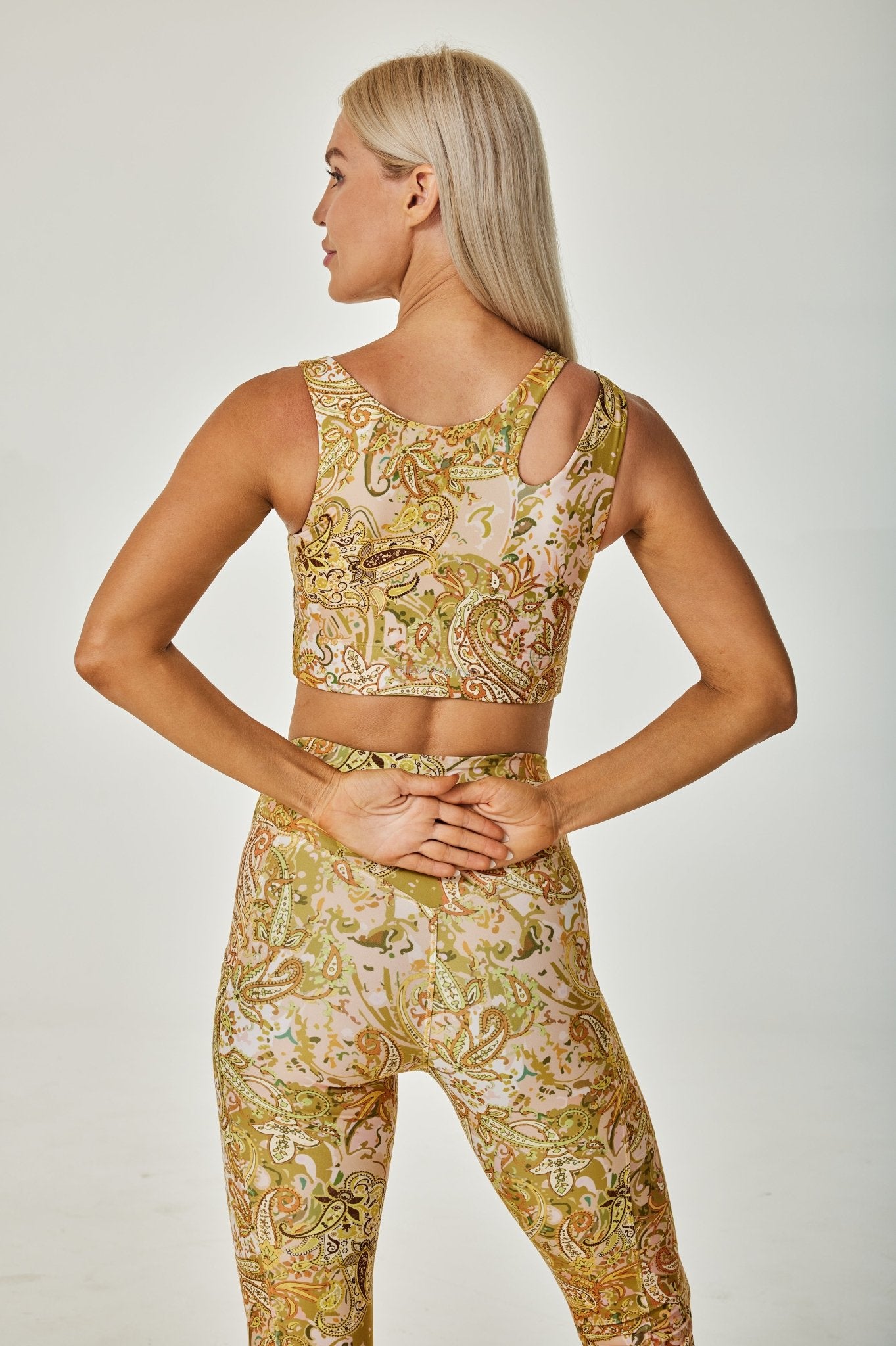 Golden Paisleys Cutout Shoulder Sports Bra - MYSILVERWIND