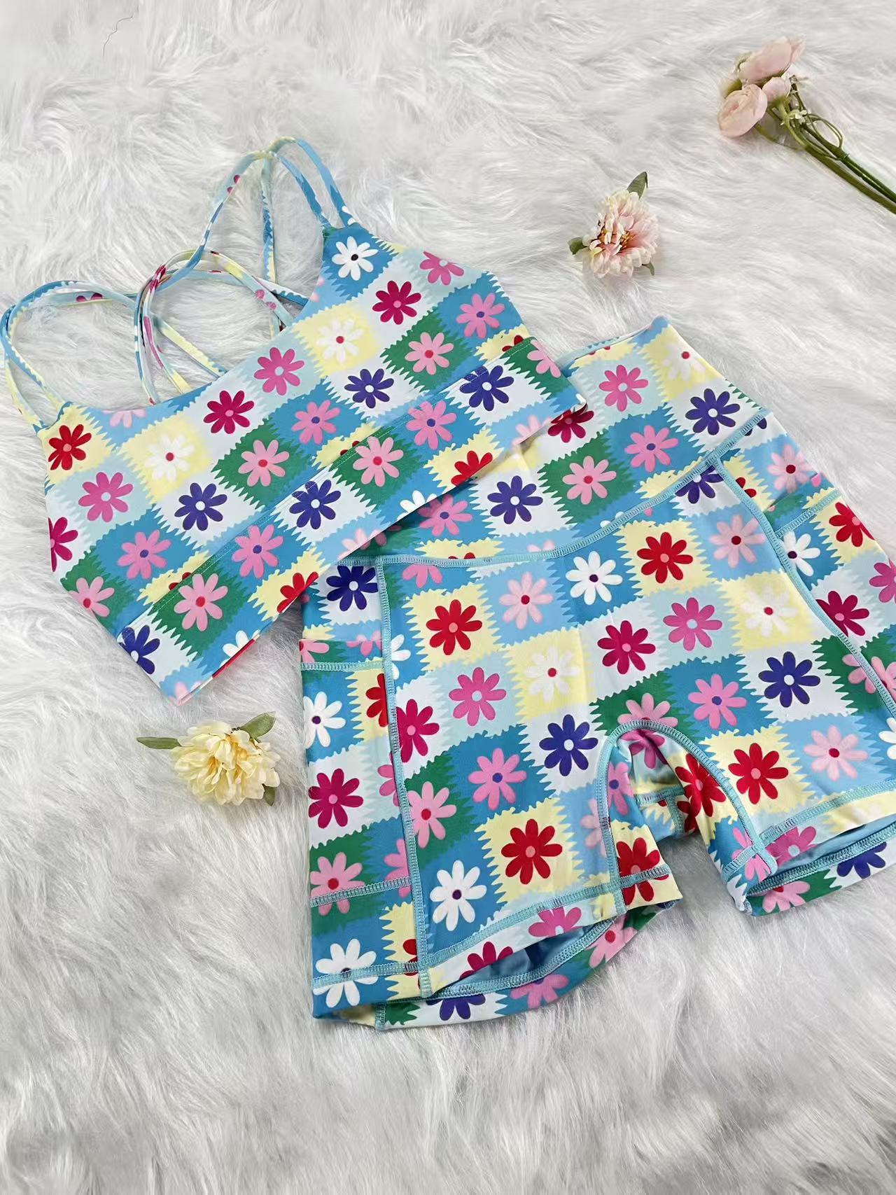 *Pre - Order* Blooming Patch Limited Workout Set - Blue - MYSILVERWIND
