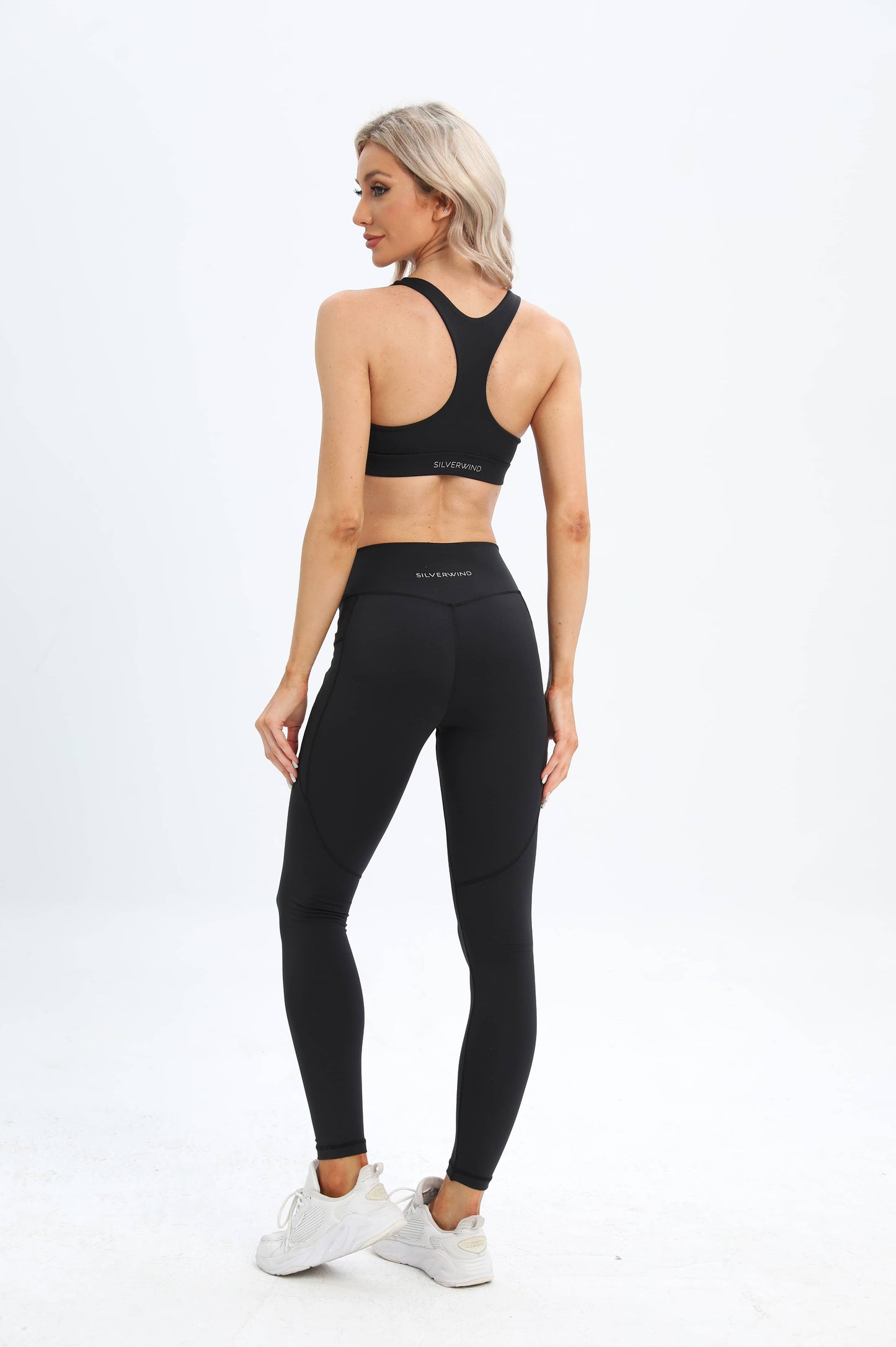 HeyCloud High-waisted Pocket Leggings - Classic Black - SILVERWIND