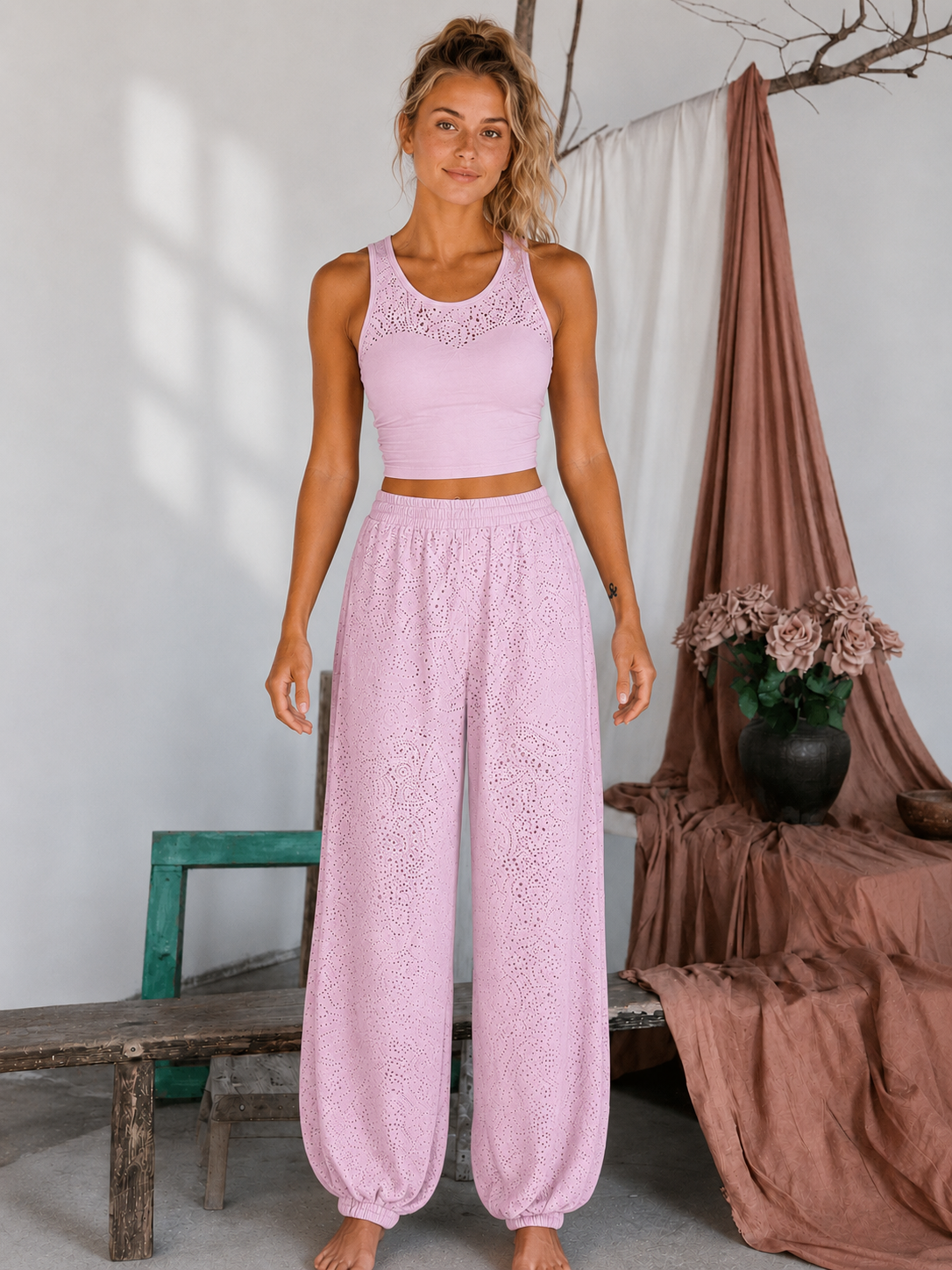 Ornate Flow Paisley Lace Sheer Cropped Pants -Pink- MYSILVERWIND