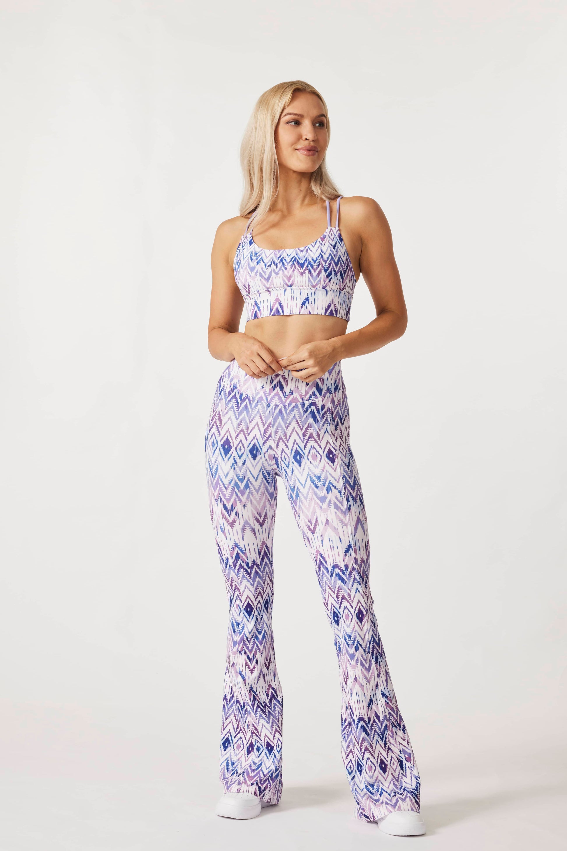 Bella High-waisted Flare Leggings Outfit - Lavender pattern