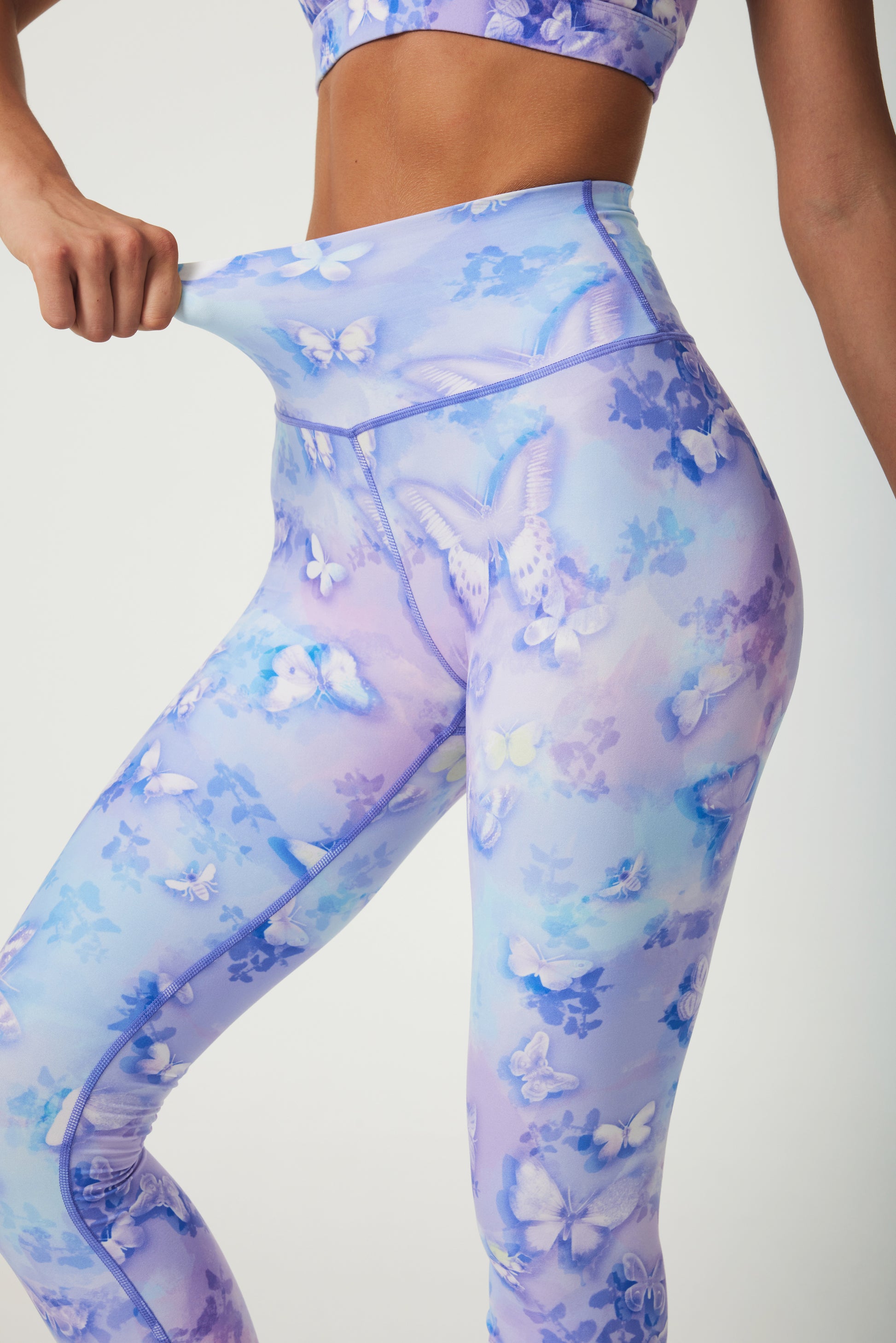 Butterfly High-waisted Leggings - SILVERWIND