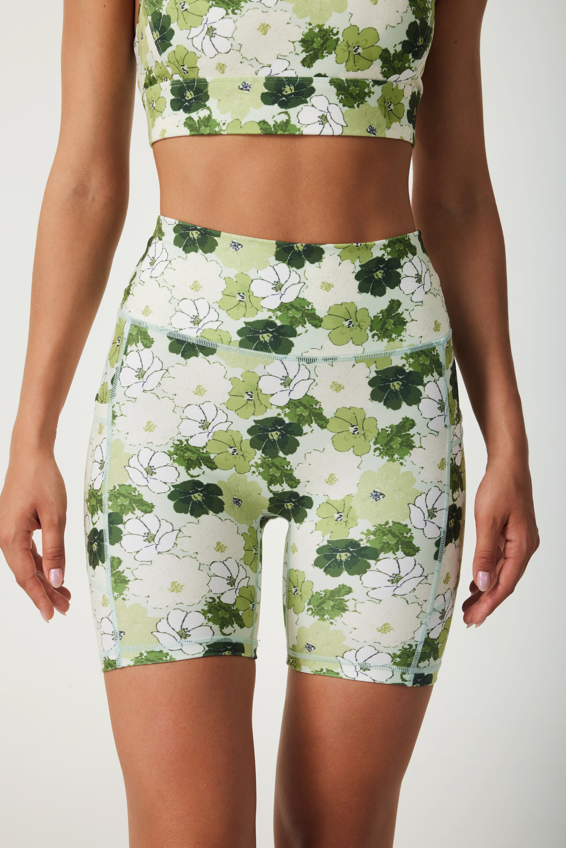 Renewal Green Floral High-waisted Shorts - SILVERWIND