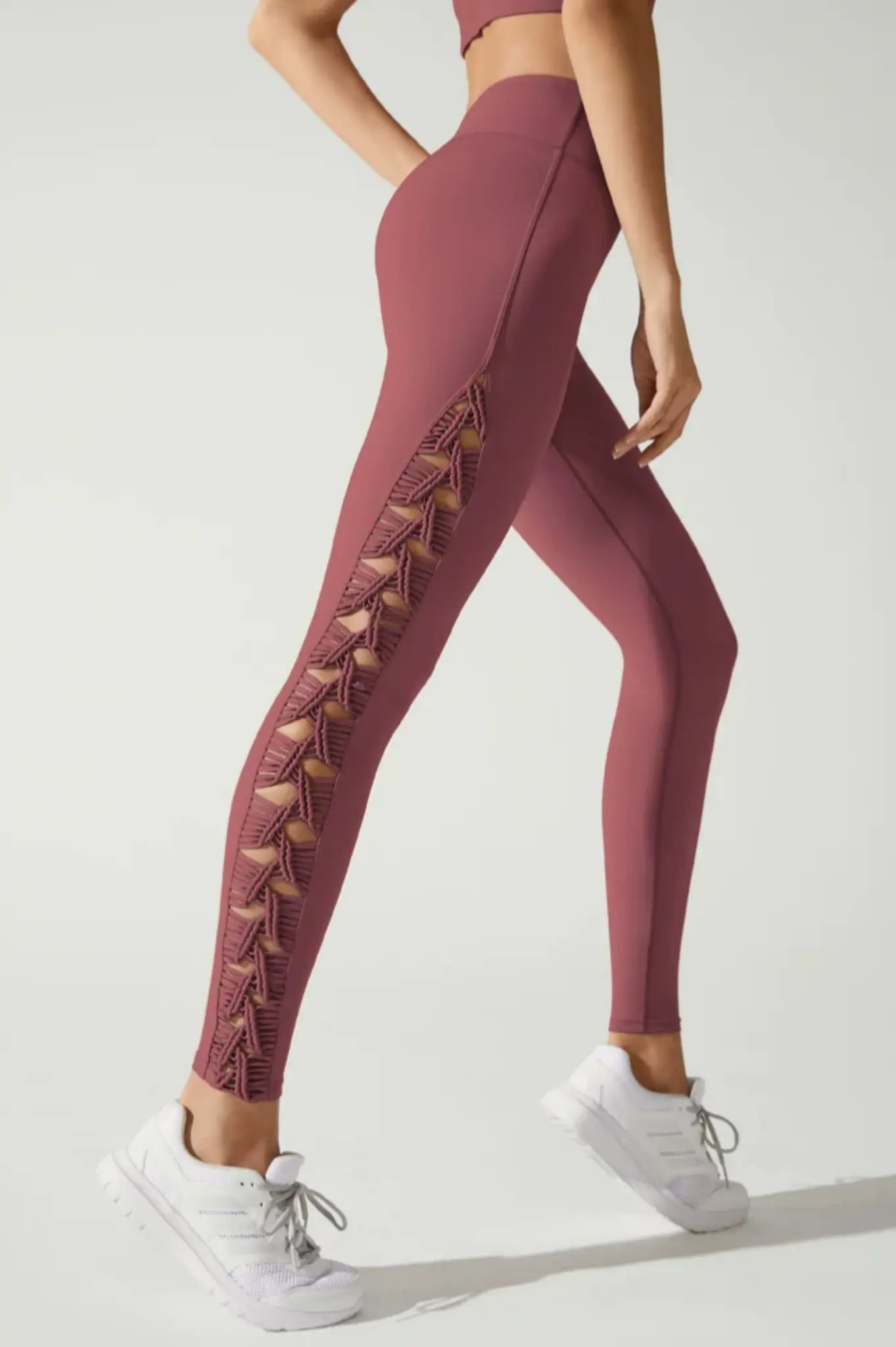 AeroWeave Handwoven High-Waist Cutout Capri Yoga Leggings - MYSILVERWIND