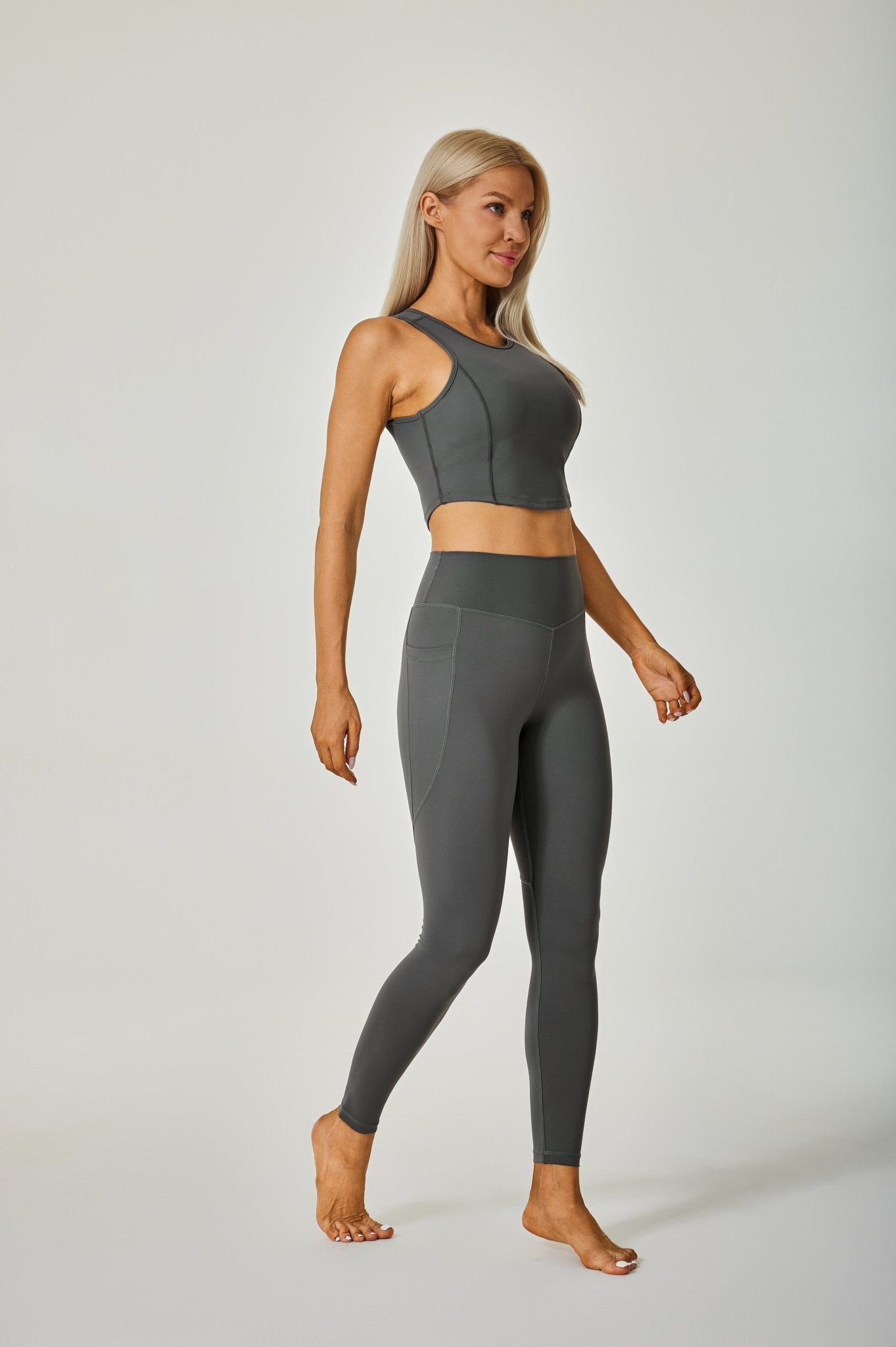 Airflow Built - in Tank Bra - Dark Grey - MYSILVERWIND