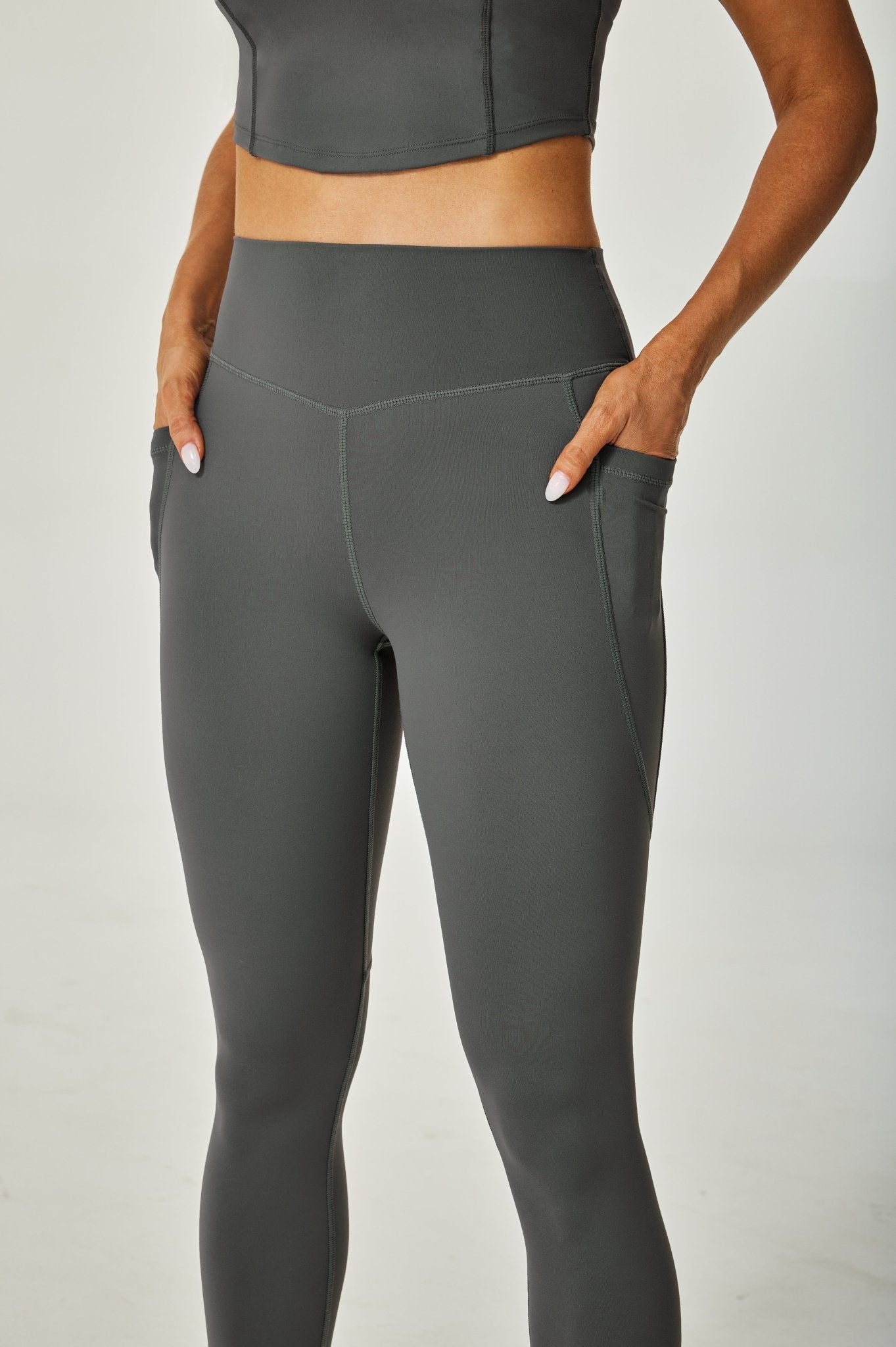 Airflow High - waisted Leggings - Dark Grey - MYSILVERWIND