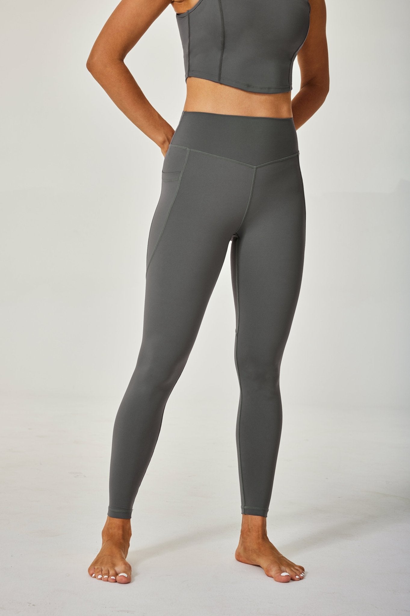 Airflow High - waisted Leggings - Dark Grey - MYSILVERWIND