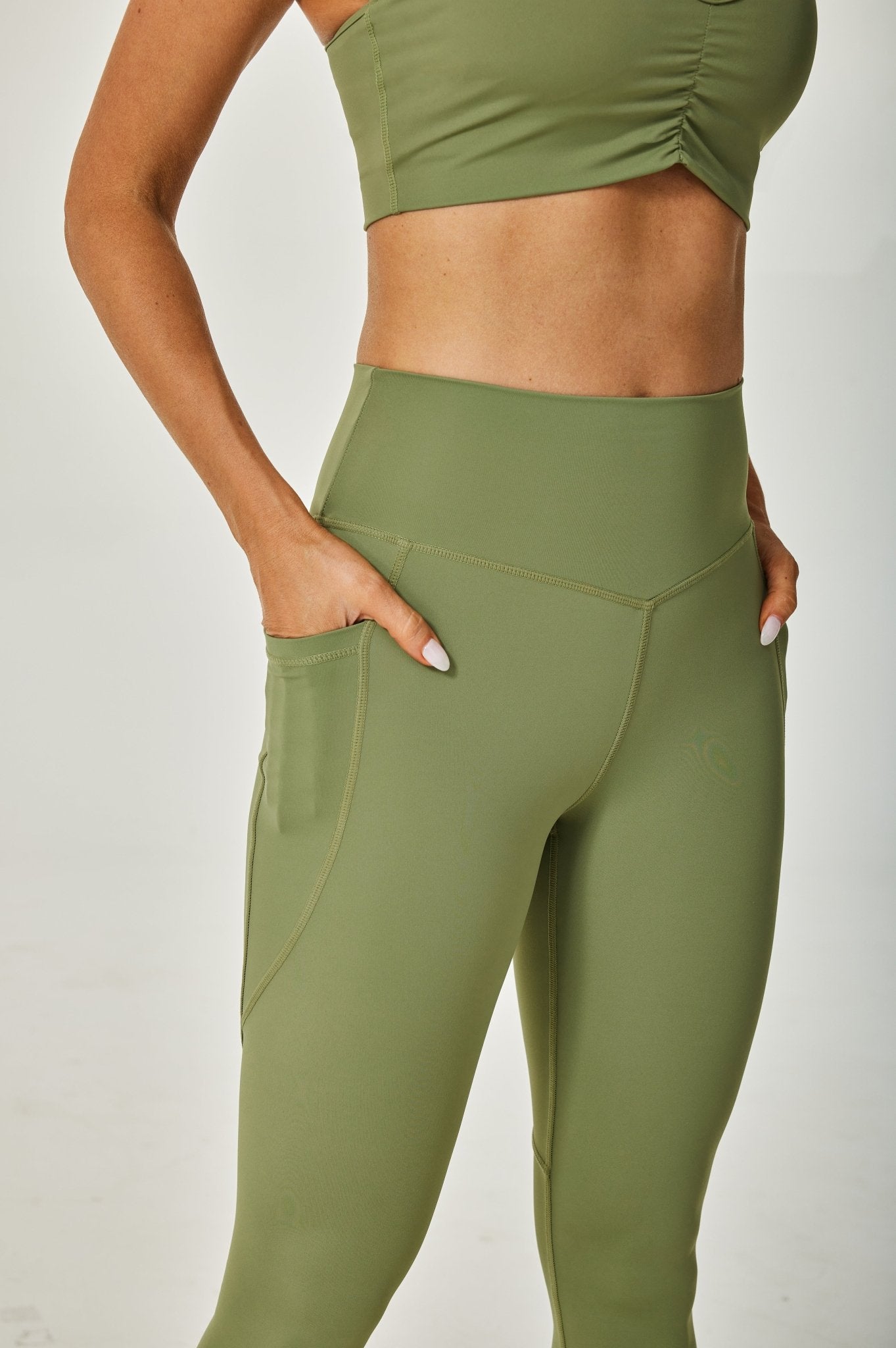 Airflow High - waisted Leggings - Light Green - MYSILVERWIND