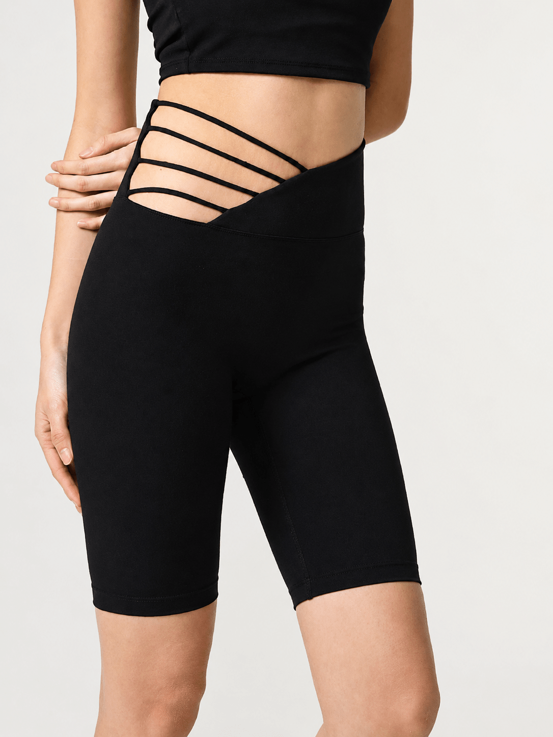 AsymFit No-Front-Seam Asymmetric Waist Biker Shorts - MYSILVERWIND