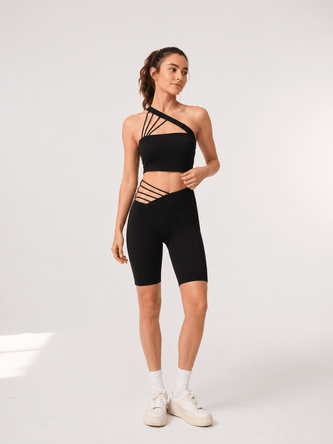 Asymmetric Semi-Cross Strap Sports Bra - MYSILVERWIND