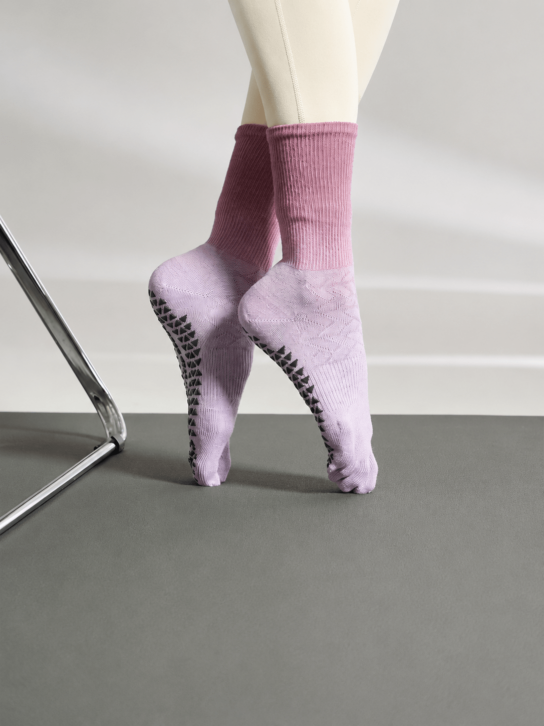 AuraGrip Five - Toe Non - Slip Yoga Socks - MYSILVERWIND