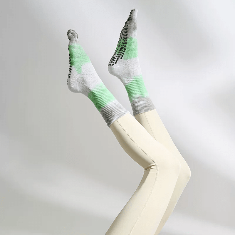 AuraGrip Five - Toe Non - Slip Yoga Socks - MYSILVERWIND