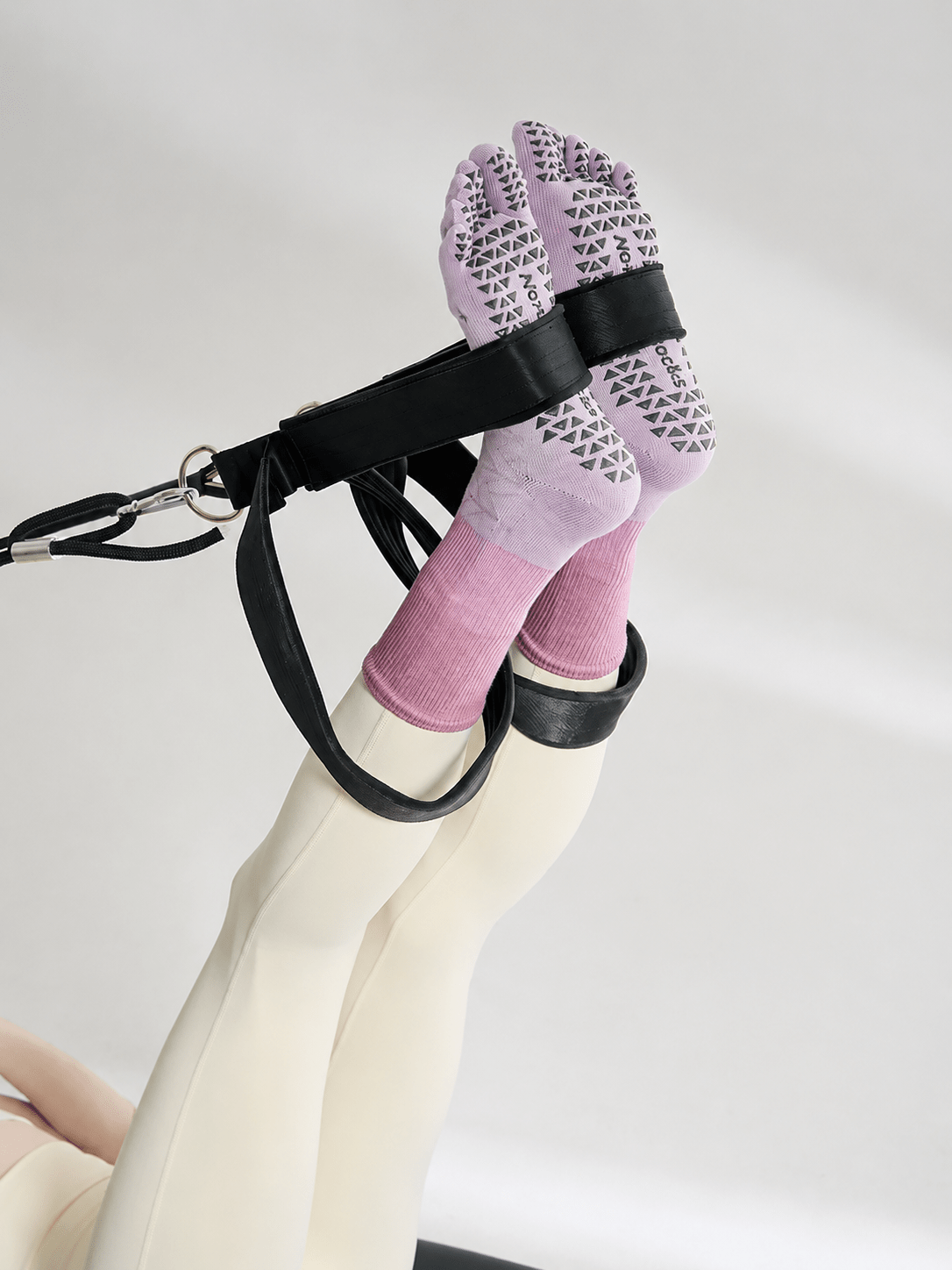 AuraGrip Five - Toe Non - Slip Yoga Socks - MYSILVERWIND