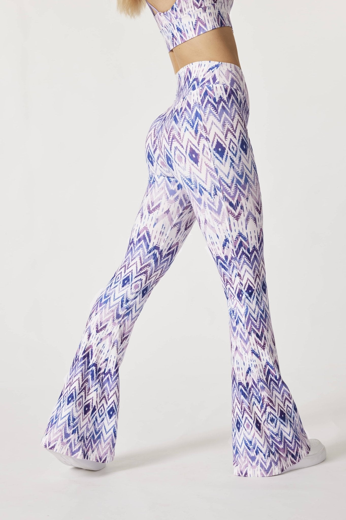 Bella High - waisted Flare Leggings - MYSILVERWIND