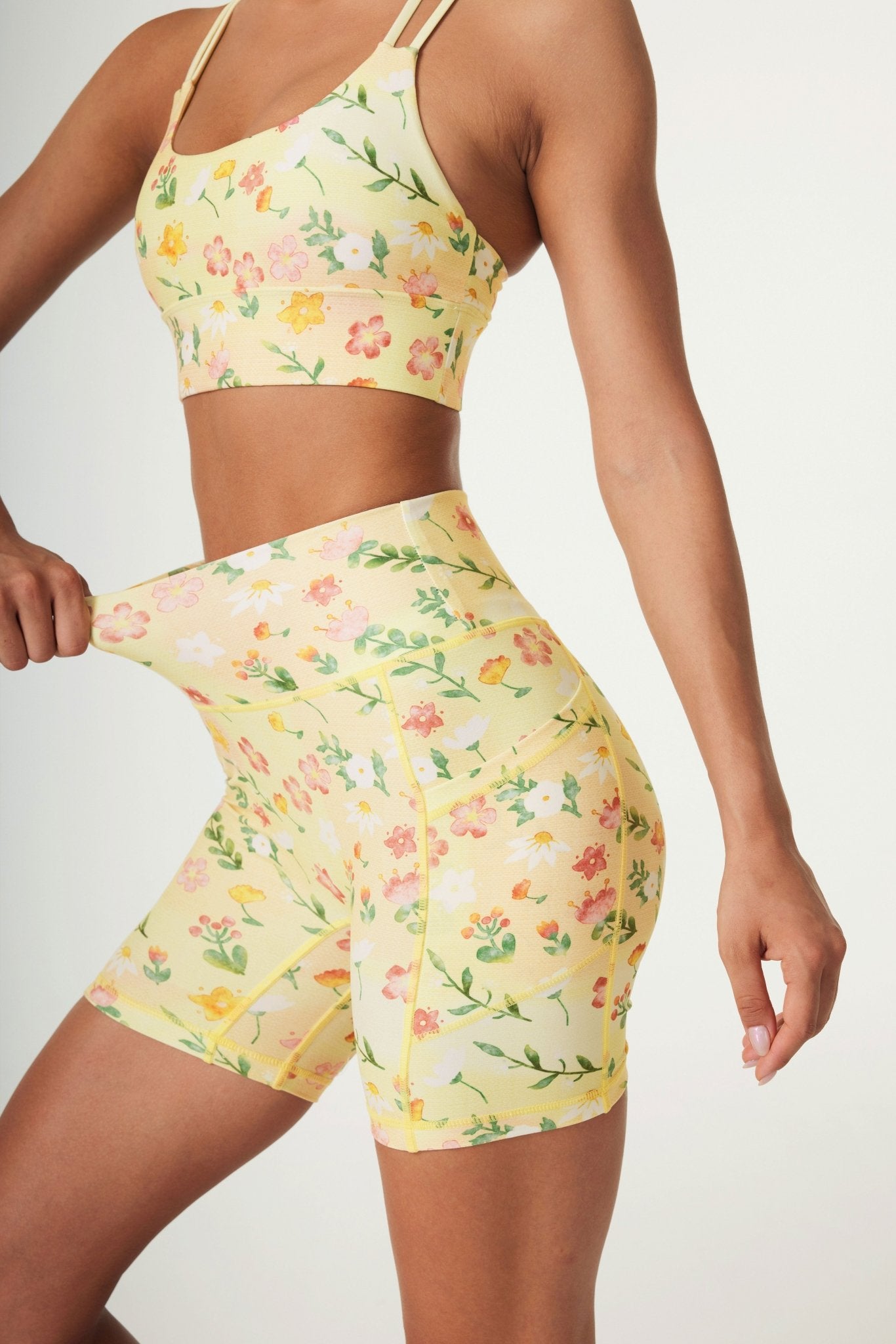 Blossom High - waisted Shorts - MYSILVERWIND