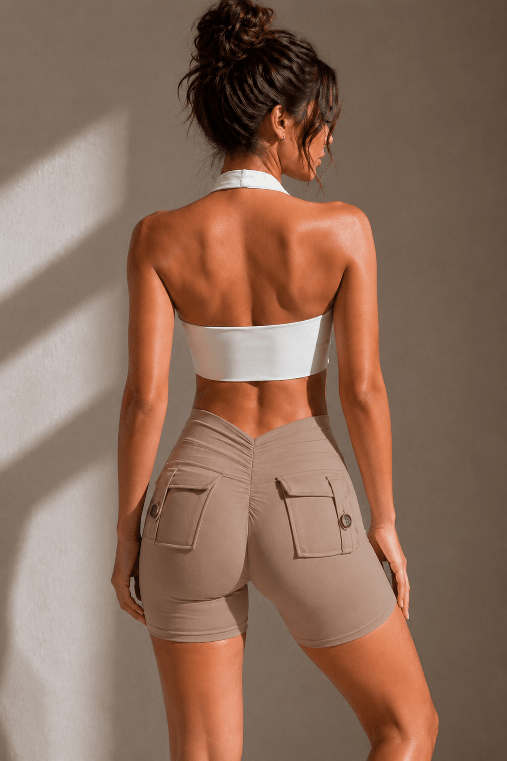 Elevate V - Back Scrunch Shorts With Pocket - Cocoa Brown - MYSILVERWIND