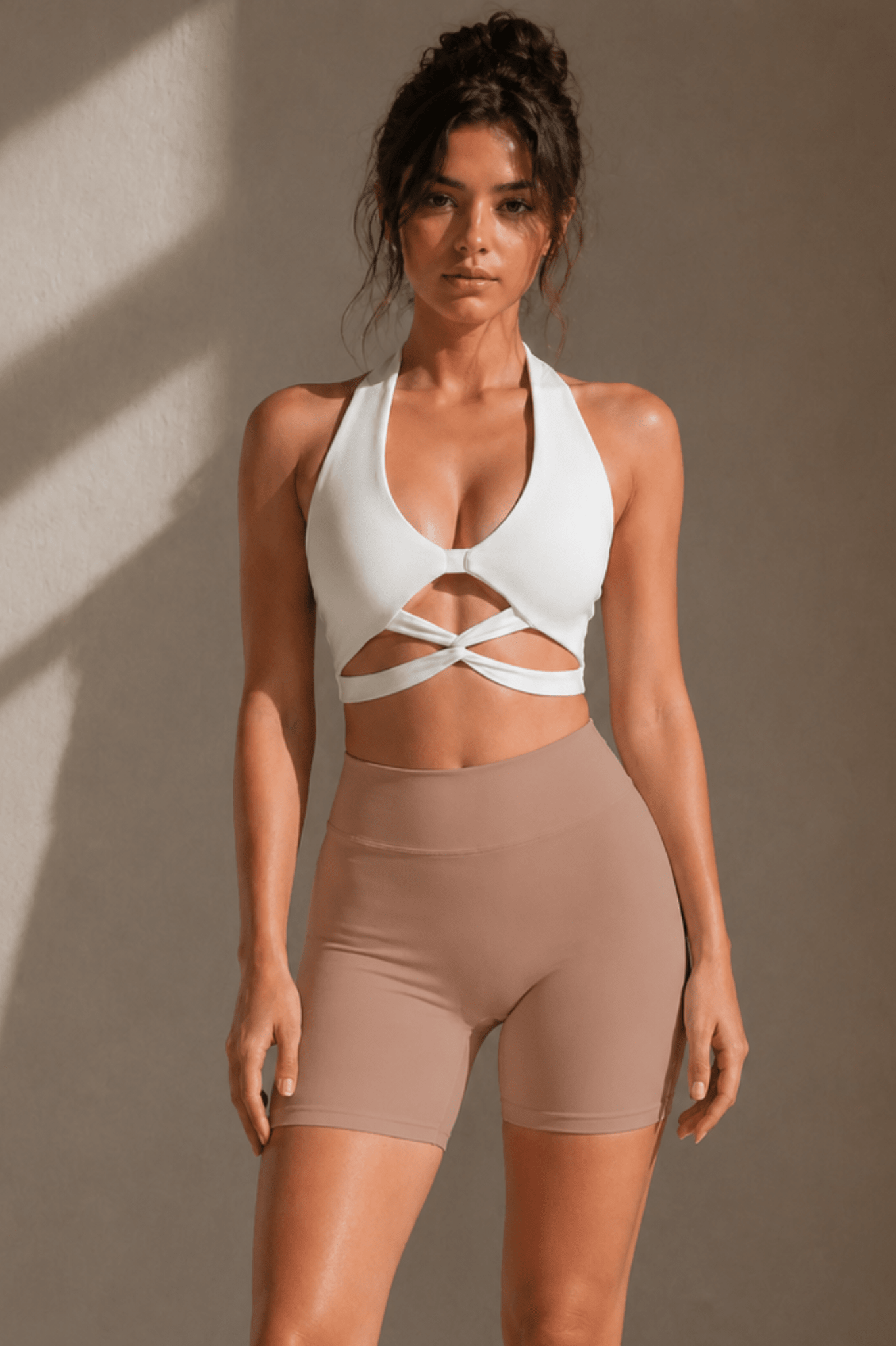 Elevate V - Back Scrunch Shorts With Pocket - Cocoa Brown - MYSILVERWIND