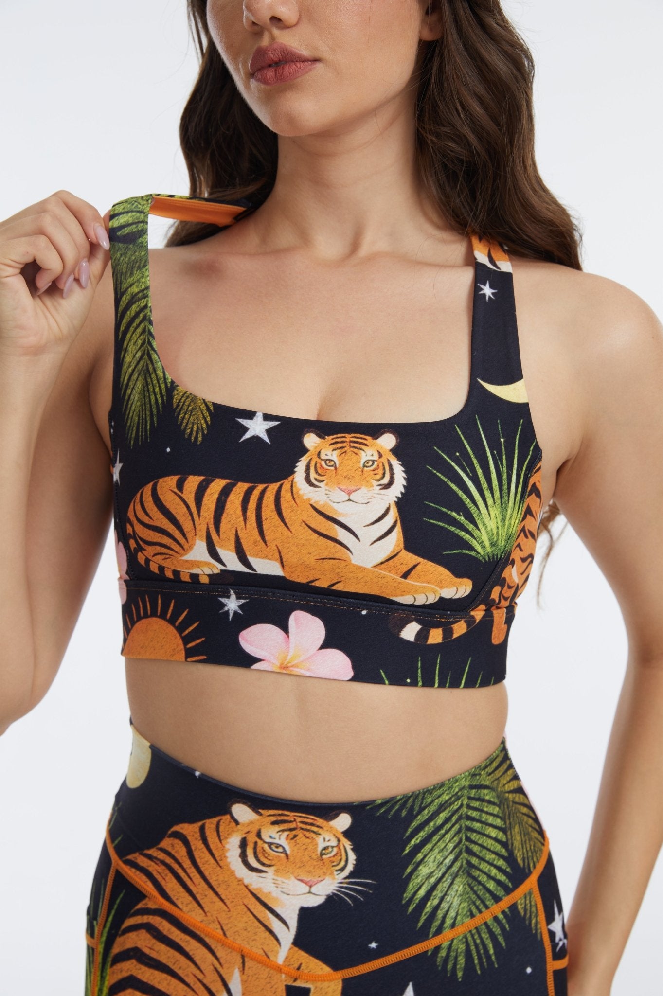 Jungle Reverie Cross Back Sports Bra - MYSILVERWIND