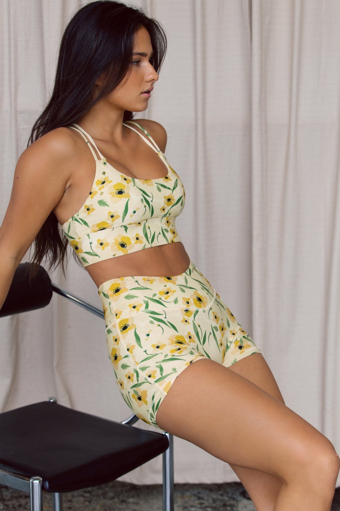 Meadow V front High waisted Shorts