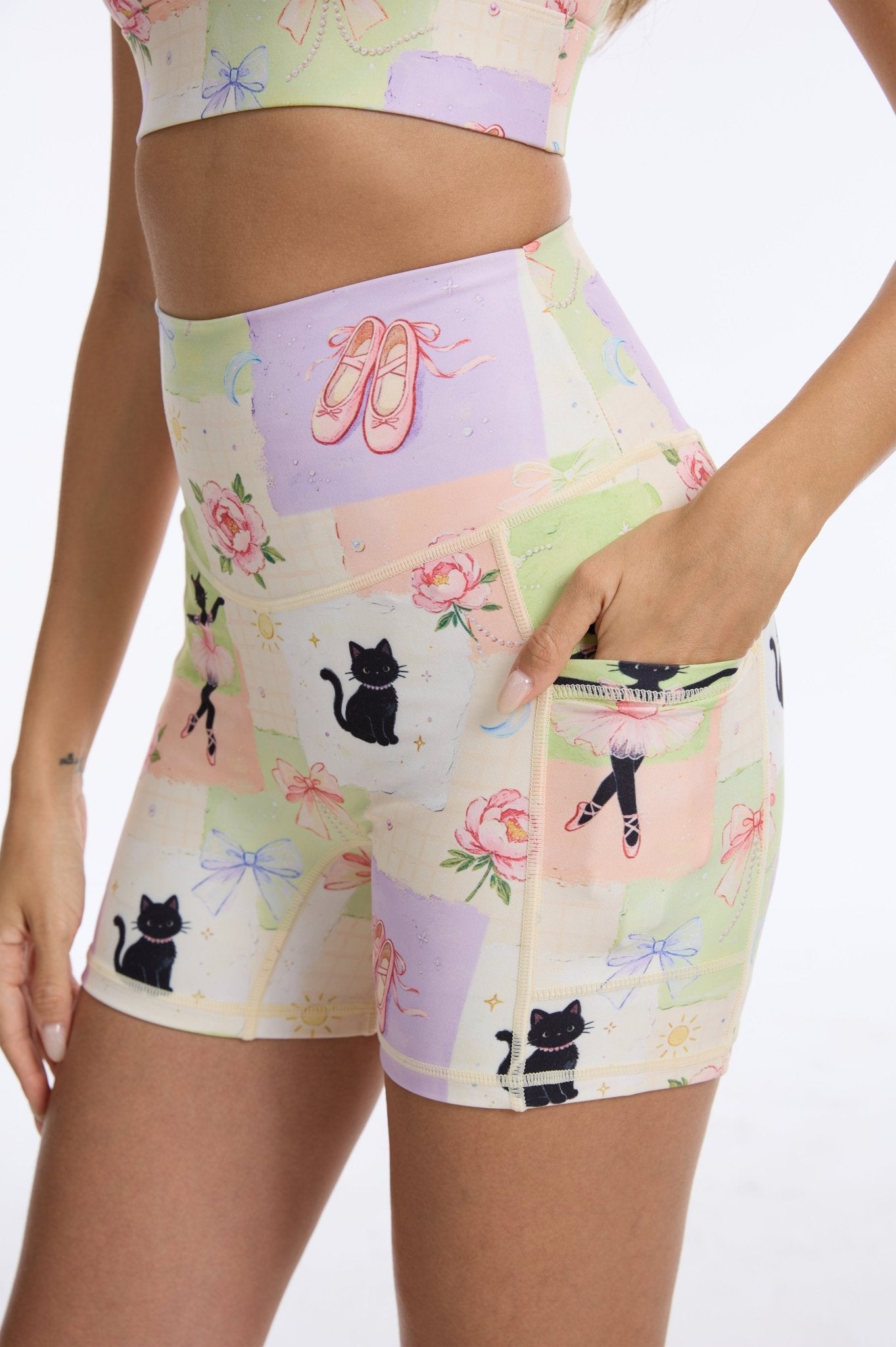 *Pre-Order* Dancing Cat High-waisted Shorts With Pockets - MYSILVERWIND