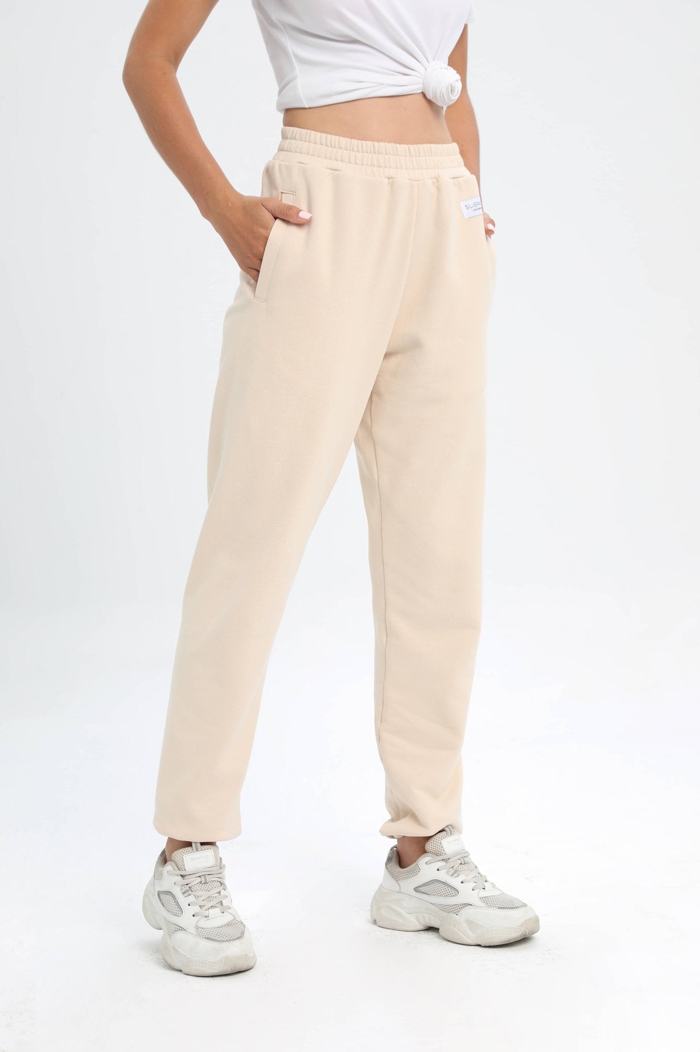 Relaxed Pocket Jogger - Cosmic Latte - MYSILVERWIND
