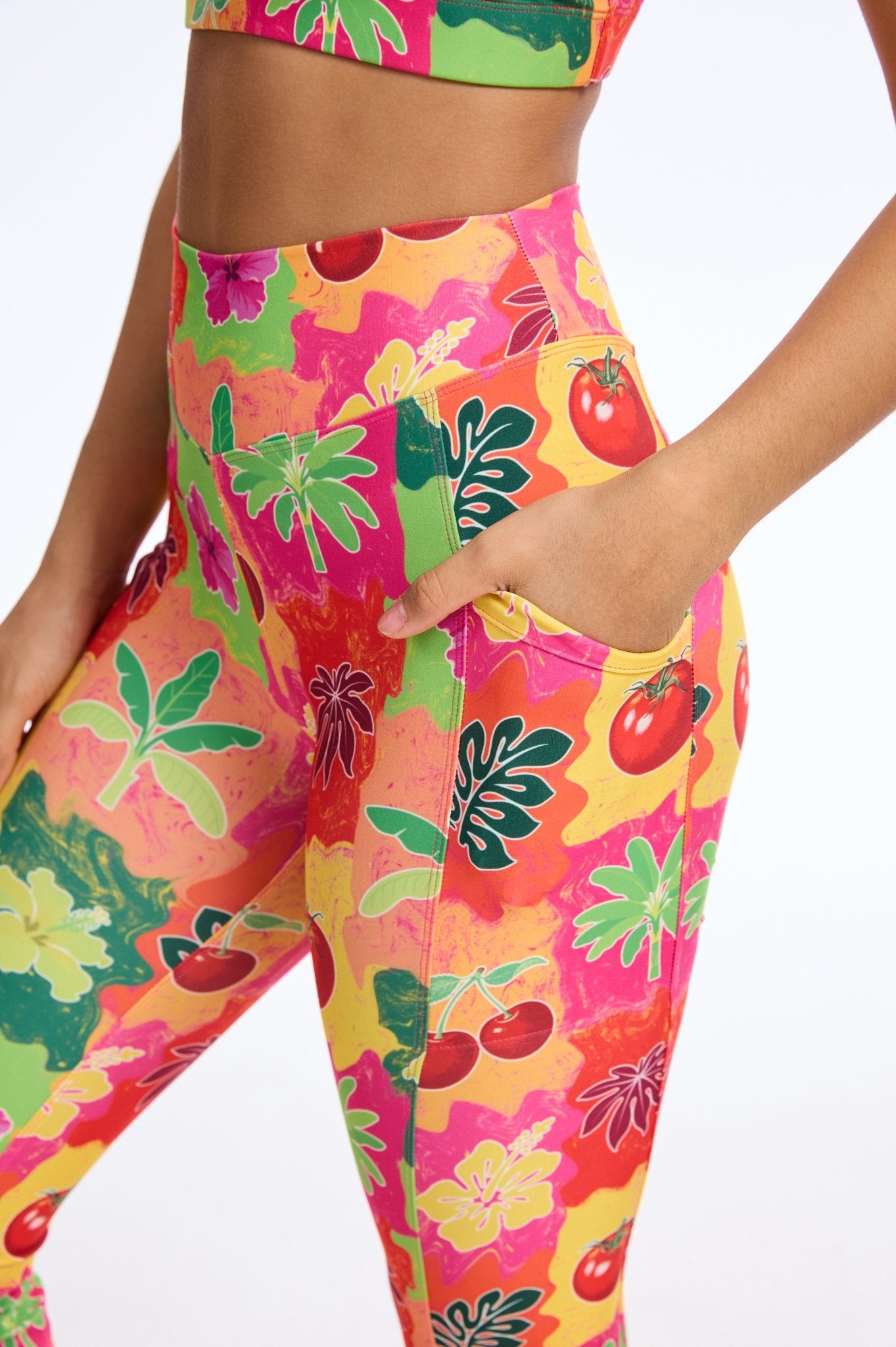 Wild Tropic Mid - waisted Flare Leggings with Pockets - MYSILVERWIND